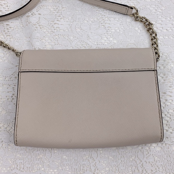 Kate Spade Creme Saffiano Leather Crossbody Bag Gold chain strap Flap snap close - Picture 3 of 15